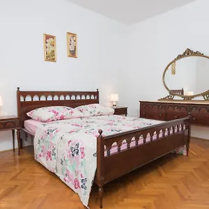  Appartement Dzeki