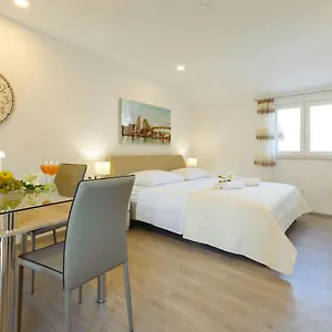  Appartement & Libar